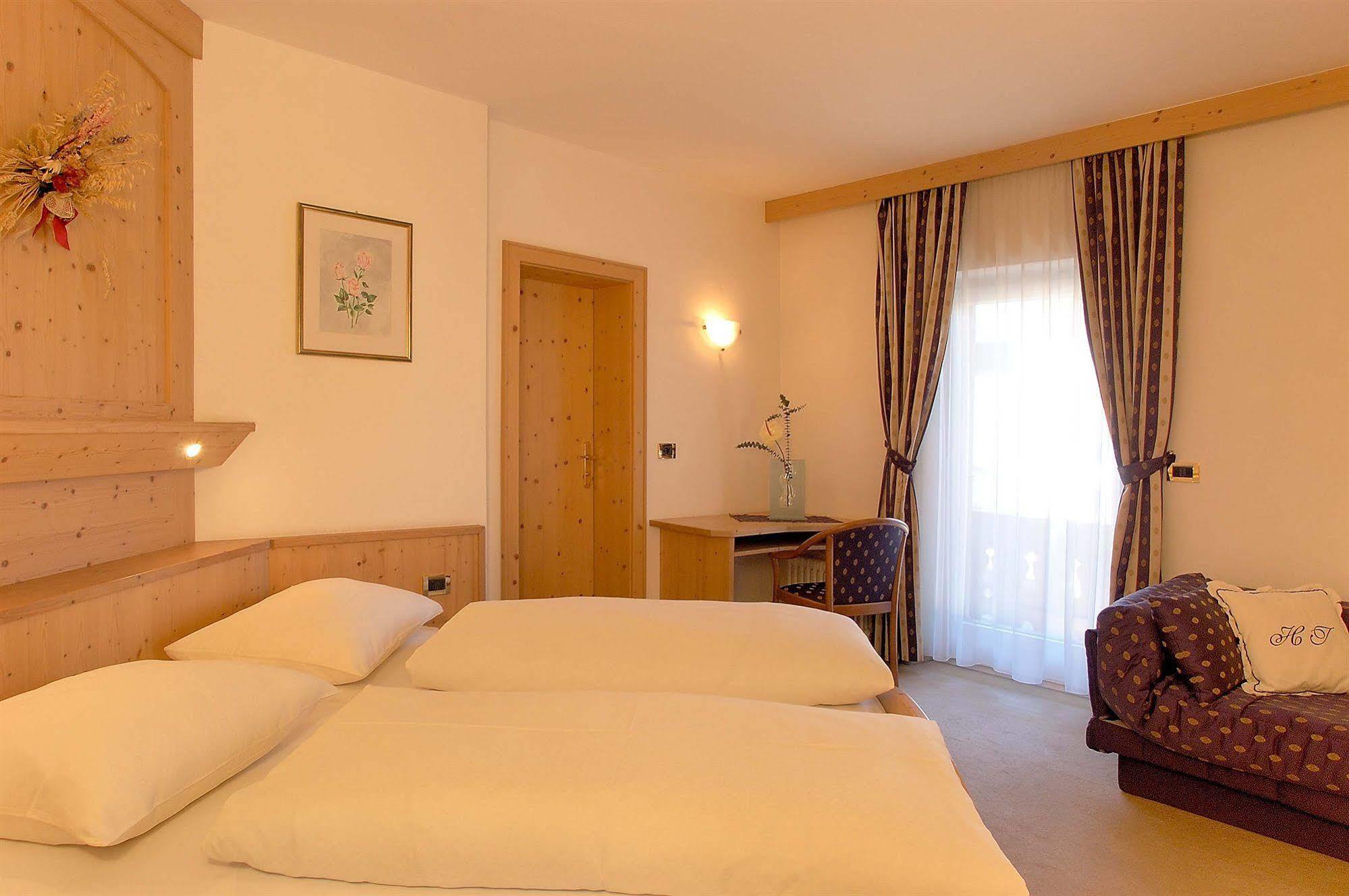Hotel Teresa San Vigilio Extérieur photo